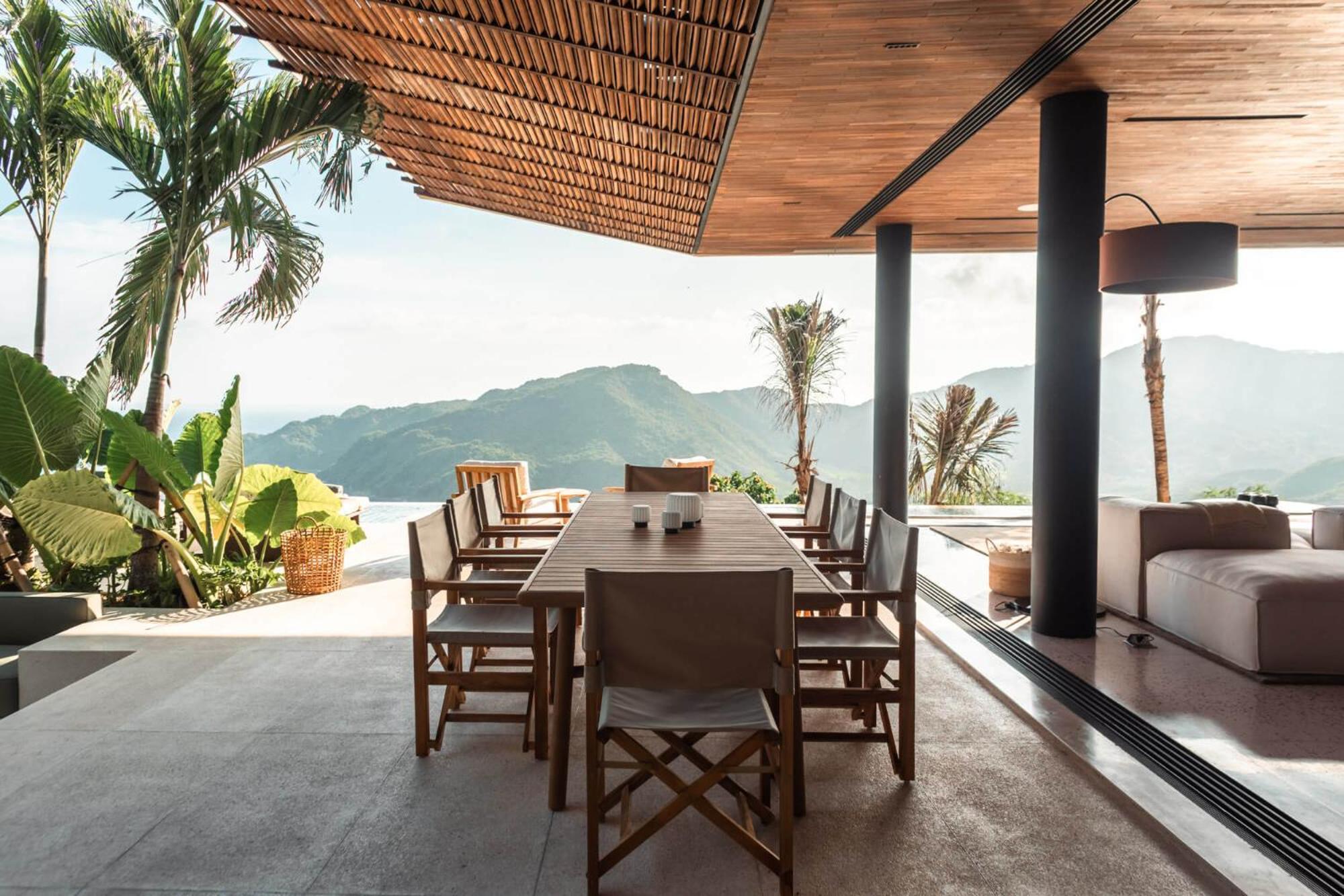 Tampah Hills Hotel Selong Belanak Exterior photo
