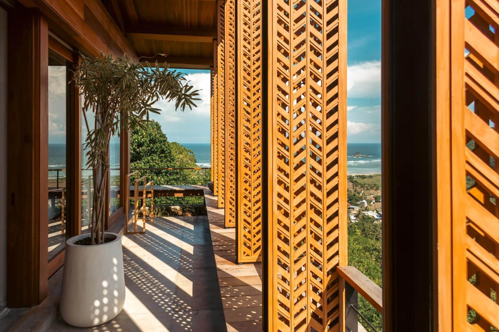 Tampah Hills Hotel Selong Belanak Exterior photo