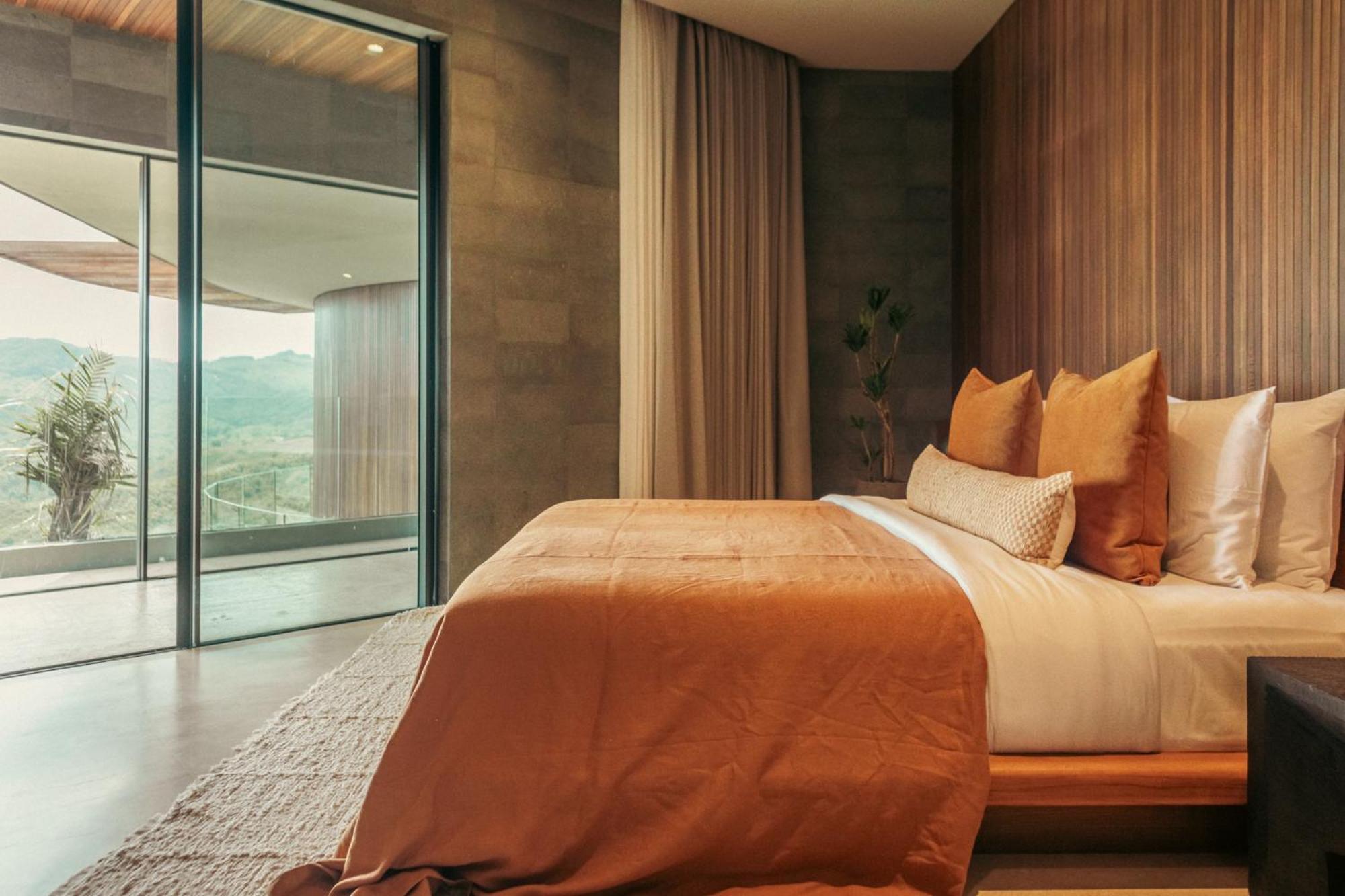 Tampah Hills Hotel Selong Belanak Exterior photo